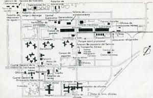 El primitivo aeródromo de Torrejón de Ardoz fue enormemente ampliado con motivo de los acuerdos Franco-Eisenhower, hasta acabar albergando una verdadera ciudad norteamericana en suelo español. Plano: Revista Avión, mayo de 1958.