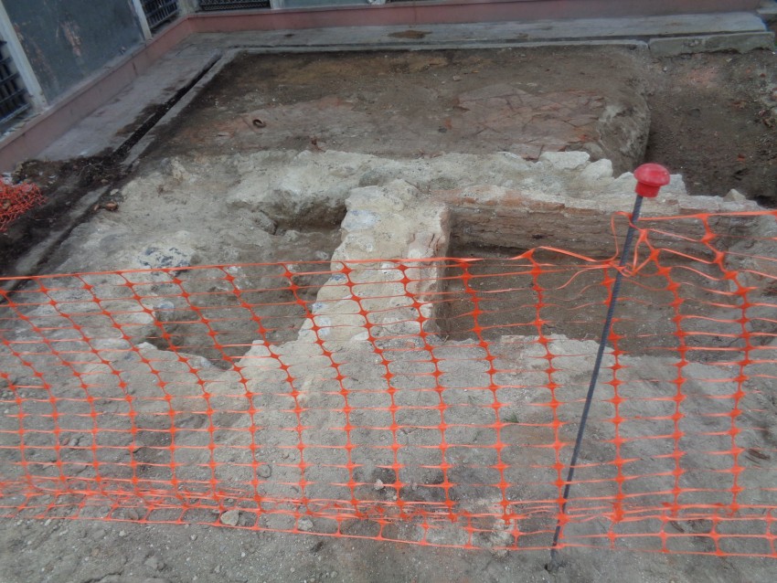 Restos muralla Jardín de Larra 3