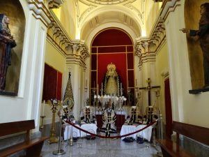Foto 3: Antigua capilla de San Nicolás, que acoge la imagen de Nuestra Señora de los Dolores.