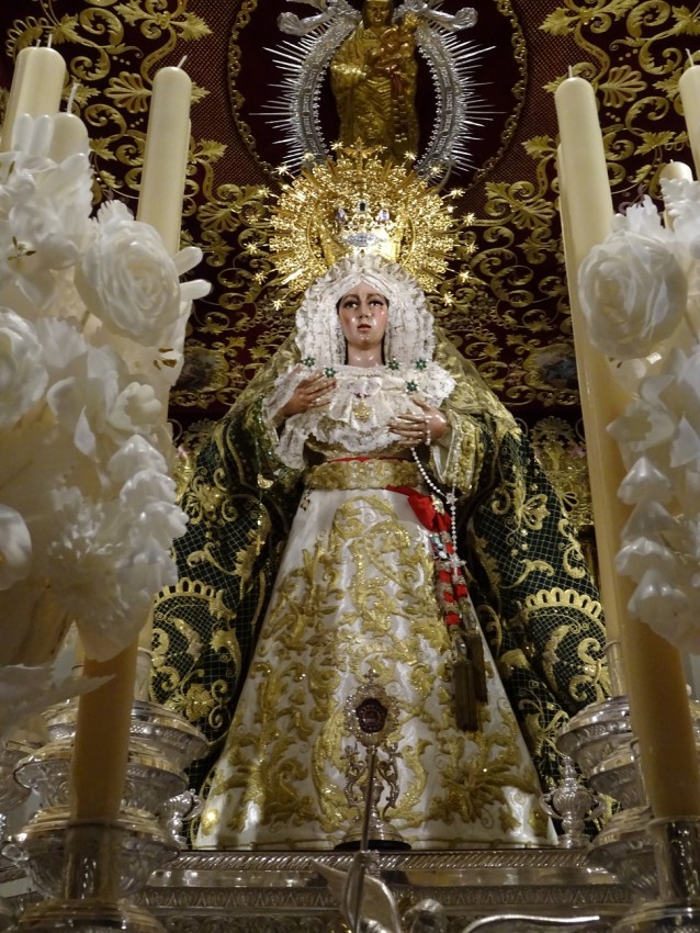 Foto 6: Imagen de María Santísima de la Esperanza Macarena.