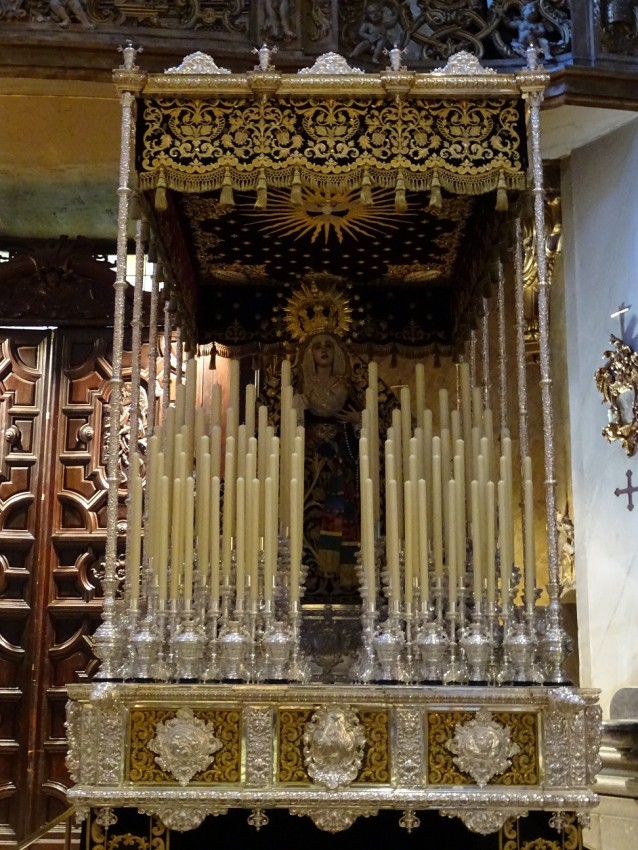 Foto 10: Paso procesional de María Santísima Inmaculada, Madre de la Iglesia.