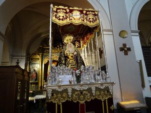 Foto 14: Paso procesional e imagen de María Santísima del Dulce Nombre en su Soledad.
